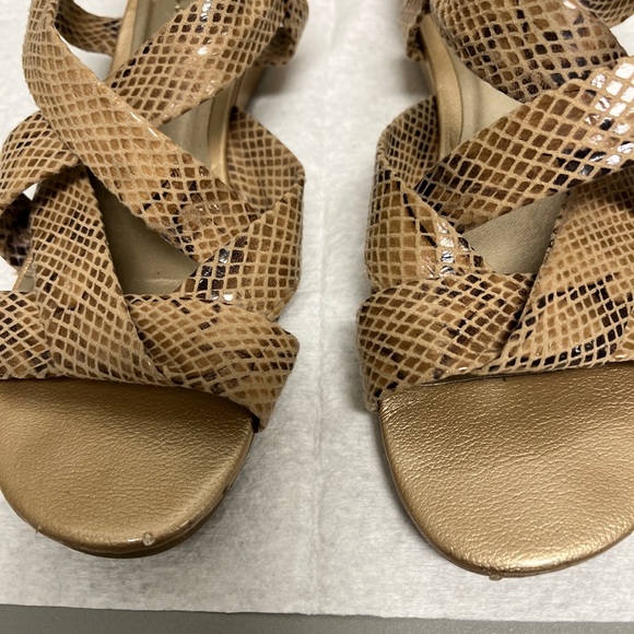 Sam & Libby Womens Beige Snake Print Open Toe Slip On Sandals, Size 7. - Picture 4 of 7